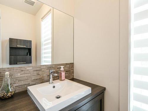 Powder room - 5416 Rue D'Angora, Terrebonne (Lachenaie), QC 