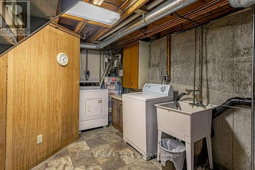 36 St Andrew Street, Aylmer (Ay), ON - Indoor Photo Showing Laundry Room