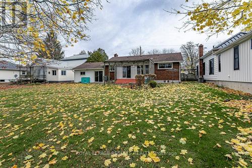 36 St Andrew Street, Aylmer (Ay), ON - Outdoor