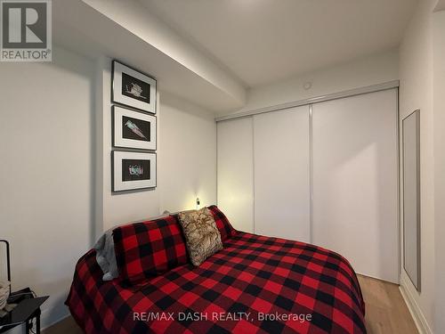 609 - 151 Avenue Road, Toronto, ON - Indoor Photo Showing Bedroom