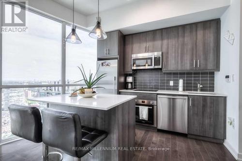 3405 - 1 The Esplanade N, Toronto, ON - Indoor Photo Showing Kitchen With Upgraded Kitchen