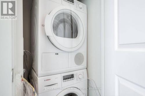 3405 - 1 The Esplanade N, Toronto, ON - Indoor Photo Showing Laundry Room