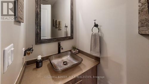 470 Blue Mountain Road, Uxbridge, ON - Indoor Photo Showing Bathroom