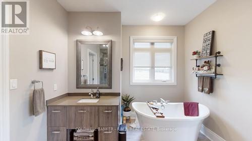 470 Blue Mountain Road, Uxbridge, ON - Indoor Photo Showing Bathroom