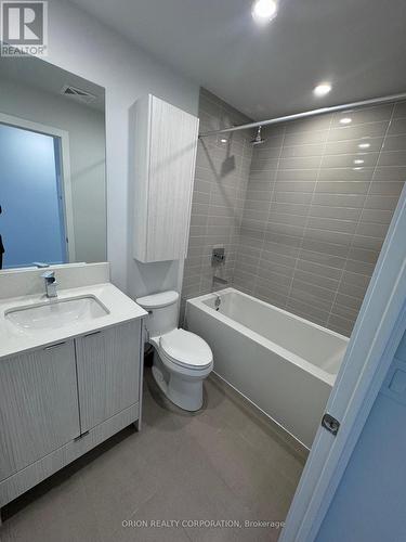 3607 - 4130 Parkside Village Drive, Mississauga, ON - Indoor Photo Showing Bathroom