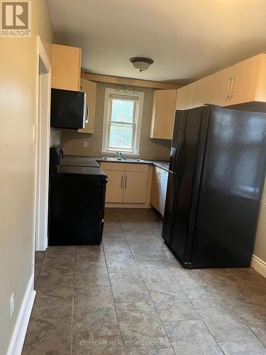 181 Margaret Avenue, Waterloo, ON - Indoor Photo Showing Kitchen