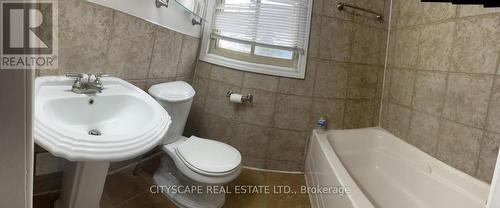 181 Margaret Avenue, Waterloo, ON - Indoor Photo Showing Bathroom