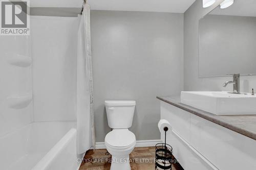 310 - 500 Westmount Road W, Kitchener, ON - Indoor Photo Showing Bathroom