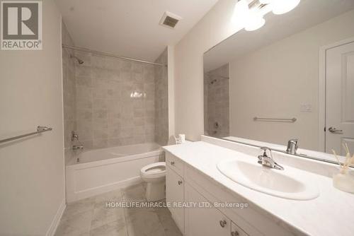 1430 Stillmeadow Lane, Pickering, ON - Indoor Photo Showing Bathroom