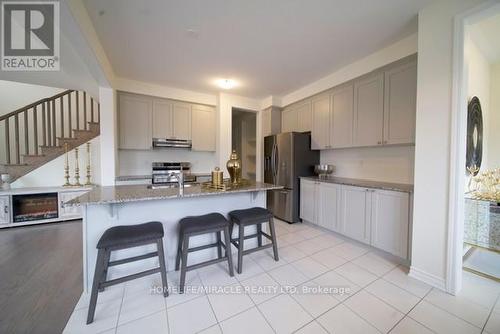 1430 Stillmeadow Lane, Pickering, ON - Indoor Photo Showing Kitchen