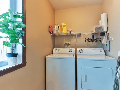 Laundry room - 44 Rue Marguerite, Saint-Jean-Sur-Richelieu, QC - Indoor Photo Showing Laundry Room