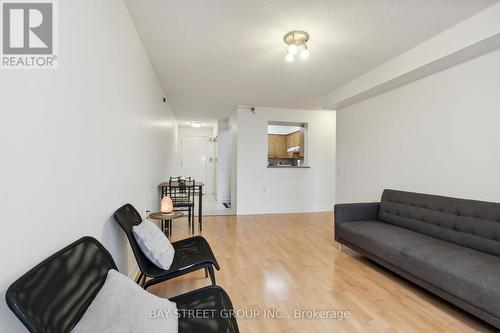 306 - 3088 Kennedy Road, Toronto, ON - Indoor