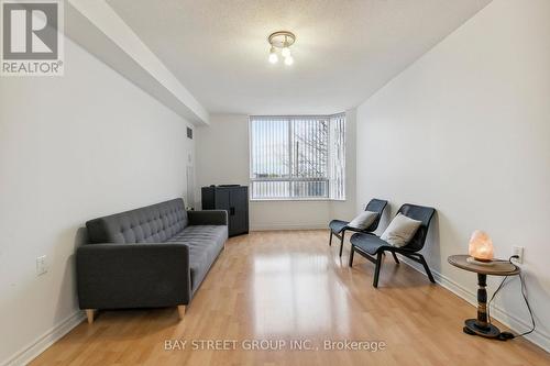 306 - 3088 Kennedy Road, Toronto, ON - Indoor