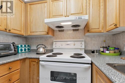 306 - 3088 Kennedy Road, Toronto, ON - Indoor Photo Showing Kitchen