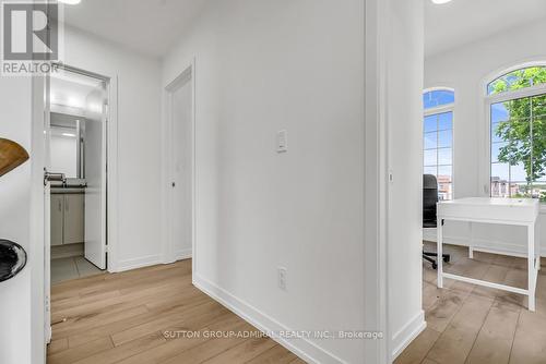 201 Harding Park Street, Newmarket, ON - Indoor Photo Showing Other Room