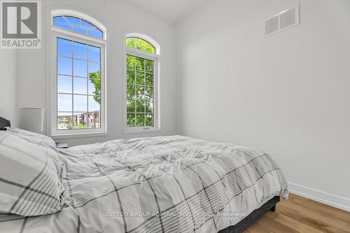 201 Harding Park Street, Newmarket, ON - Indoor Photo Showing Bedroom