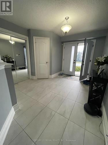 3265 Country Lane, Whitby, ON - Indoor Photo Showing Other Room