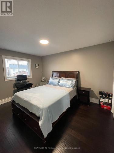 3265 Country Lane, Whitby, ON - Indoor Photo Showing Bedroom