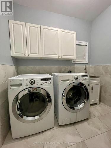 3265 Country Lane, Whitby, ON - Indoor Photo Showing Laundry Room