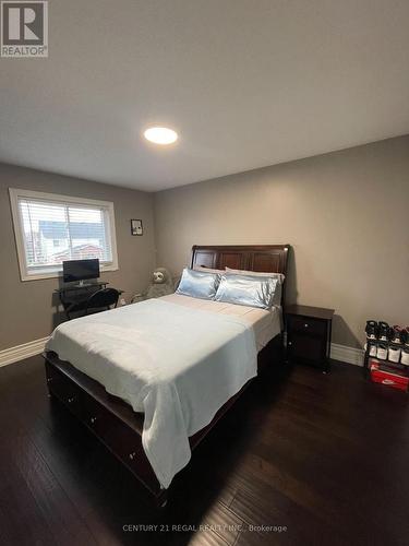 3265 Country Lane, Whitby, ON - Indoor Photo Showing Bedroom