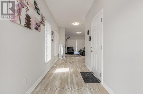 33 Bounty Avenue, Thorold (560 - Rolling Meadows), ON - Indoor Photo Showing Other Room