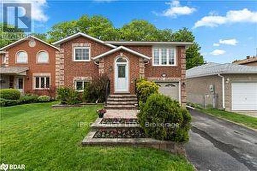 11 Finlay Road, Barrie, ON - Outdoor With Facade