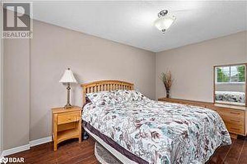 11 Finlay Road, Barrie, ON - Indoor Photo Showing Bedroom