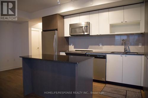 1002 - 9 Valhalla Inn Road, Toronto, ON - Indoor Photo Showing Kitchen