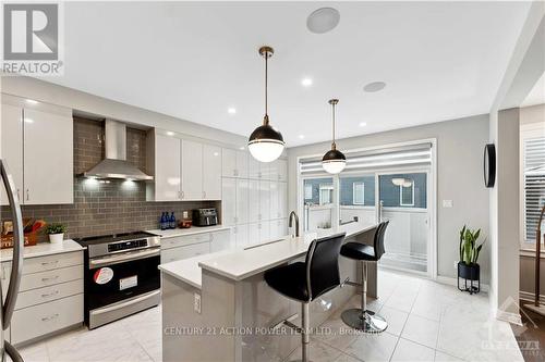 29 Malachigan Crescent, Ottawa, ON - Indoor Photo Showing Kitchen With Upgraded Kitchen