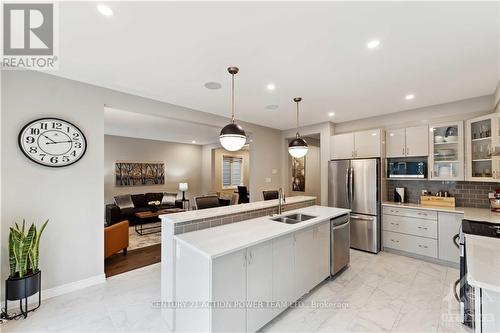 29 Malachigan Crescent, Ottawa, ON - Indoor Photo Showing Kitchen With Stainless Steel Kitchen With Double Sink With Upgraded Kitchen