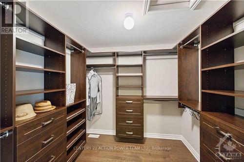 29 Malachigan Crescent, Ottawa, ON - Indoor With Storage