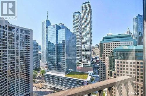 3009 - 33 Harbour Square, Toronto, ON - Outdoor With Facade