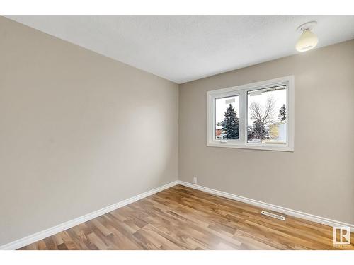 3833 85 St Nw, Edmonton, AB - Indoor Photo Showing Other Room