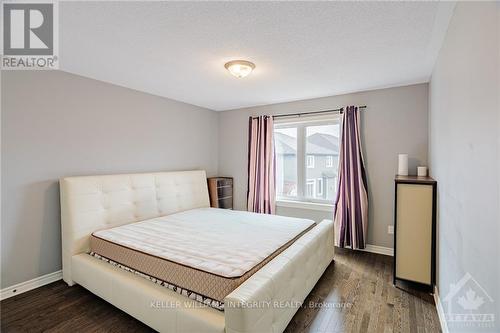 236 Gracewood Crescent, Ottawa, ON - Indoor Photo Showing Bedroom