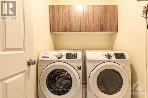 919 Bunchberry Way, Ottawa, ON - Indoor Photo Showing Laundry Room