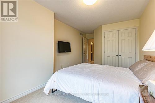 919 Bunchberry Way, Ottawa, ON - Indoor Photo Showing Bedroom