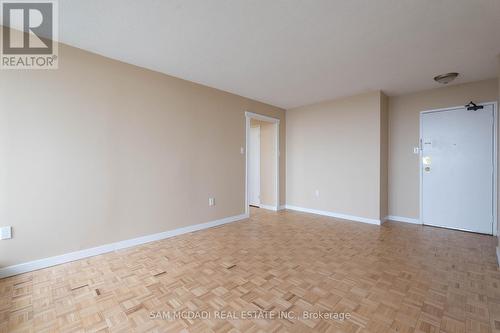 1712 - 530 Lolita Gardens, Mississauga, ON - Indoor Photo Showing Other Room