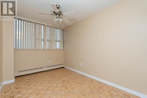 1712 - 530 Lolita Gardens, Mississauga, ON - Indoor Photo Showing Other Room