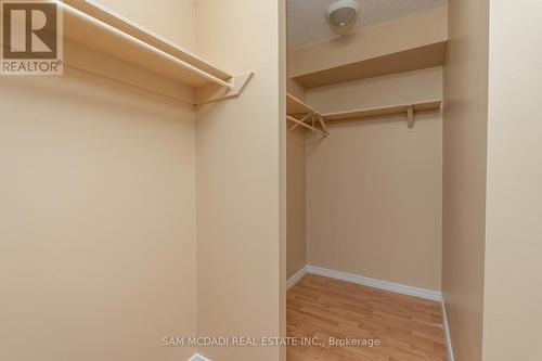 1712 - 530 Lolita Gardens, Mississauga, ON - Indoor Photo Showing Other Room