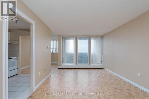 1712 - 530 Lolita Gardens, Mississauga, ON - Indoor Photo Showing Other Room