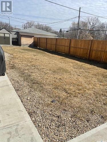 213 Mcintyre Street, Regina, SK - Outdoor