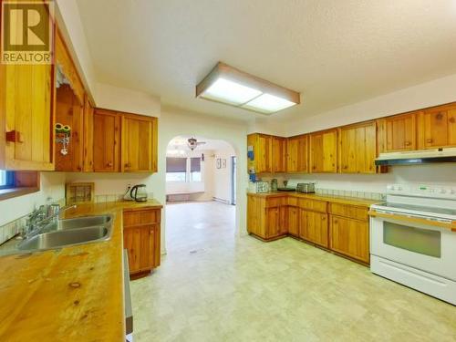 5953 Skeena Street, Powell River, BC - Indoor Photo Showing Kitchen With Double Sink