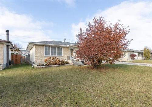 112 Broad Bay, Winnipeg, MB 