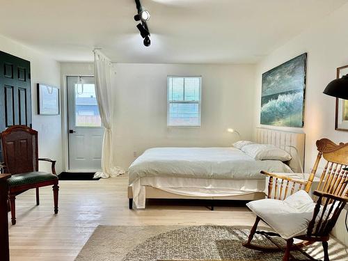 Logement - 217 Route 199, Les Îles-De-La-Madeleine, QC - Indoor Photo Showing Bedroom