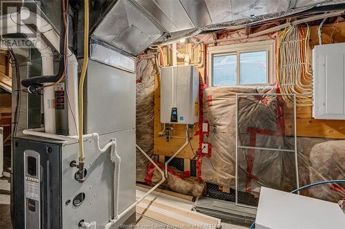 568 Tournier Street, Windsor, ON - Indoor Photo Showing Basement