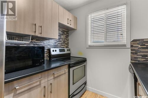 3 Killarney Way, Regina, SK - Indoor Photo Showing Kitchen