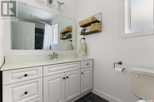 3 Killarney Way, Regina, SK - Indoor Photo Showing Bathroom