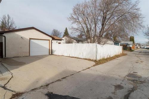 159 Houde Dr, Winnipeg, MB 