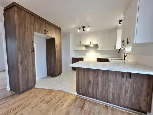 Cuisine - 255 Rue Des Cèdres, Lachute, QC - Indoor Photo Showing Kitchen