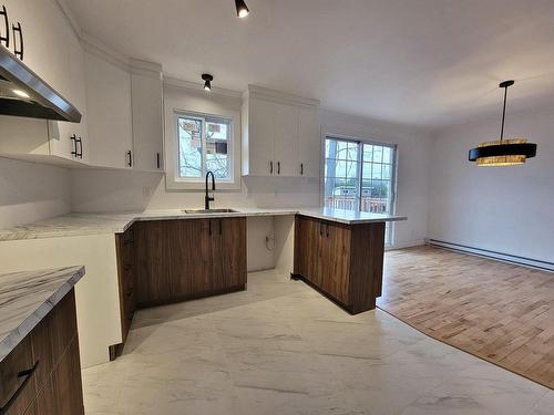 Cuisine - 255 Rue Des Cèdres, Lachute, QC - Indoor Photo Showing Kitchen